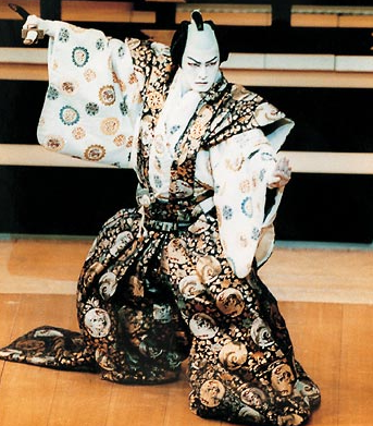 日本の伝統演劇｜舞台芸術の根源的な魅力